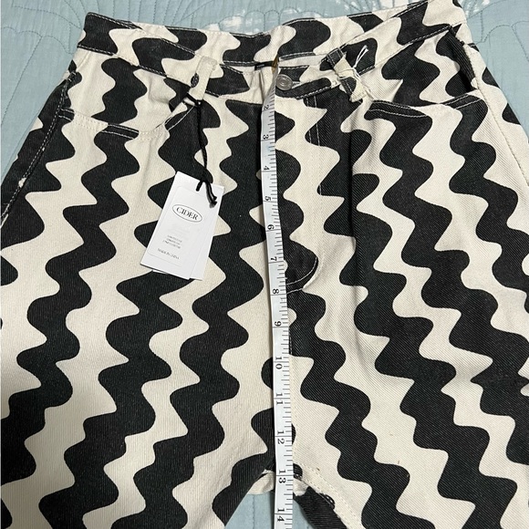 Brand new with tag 🏷️ Cider women's jeans 👖 size small - Picture 3 of 6